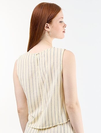 Top sin mangas de cuello redondo