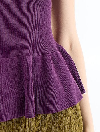 Top sin mangas peplum de canalé