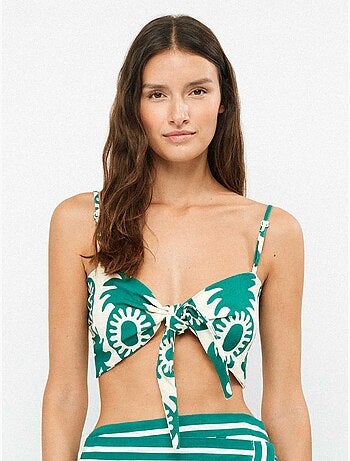 Top tirante fino con lazada en pecho y espalda fruncida, con lino