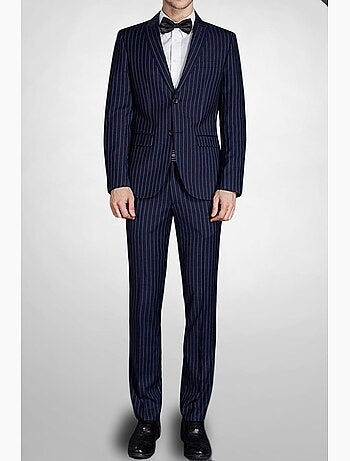 Traje a rayas Kebello