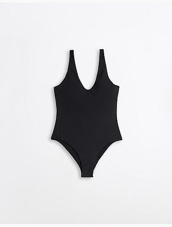 Traje de baño, MO Fashion
