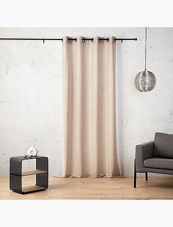 Transparente calado con ojales