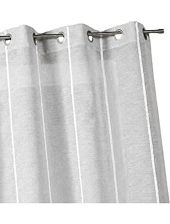 Transparente con finas rayas verticales