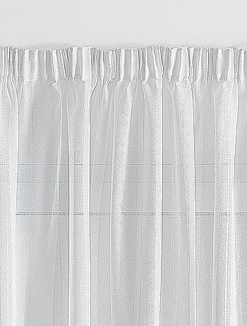 Transparente liso con trenza fruncida y rayas de fantasía