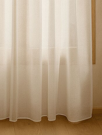 Transparente liso con trenza fruncida y rayas de fantasía