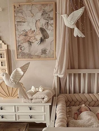Trofeo mural para niños, colibrí en lino beige | SEVIRA KIDS