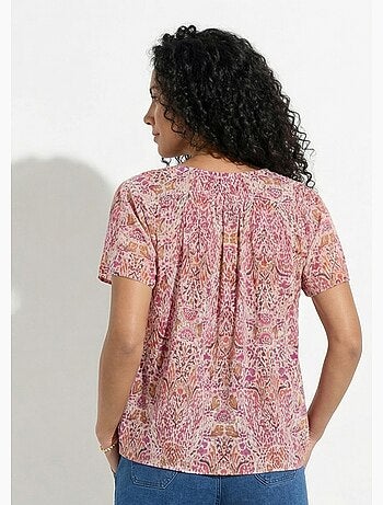 Túnica larga con escote en V en voile estampado.