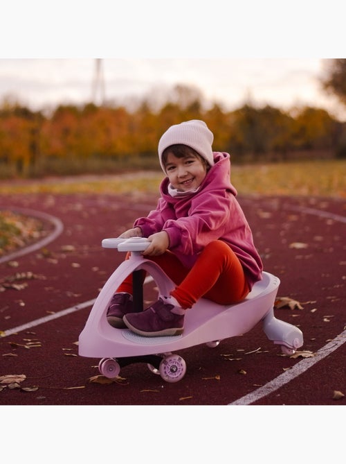 TwistCar coche infantil sin pedales 3+ años, ruedas de goma, hasta 120 kg, juguete innovador - Kiabi TwistCar coche infantil sin pedales 3+ años, ruedas de goma, hasta 120 kg, juguete innovador - Kiabi