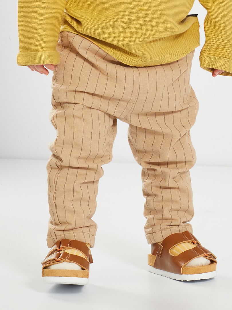 Un pantalón de lino y algodón a rayas BEIGE - Kiabi