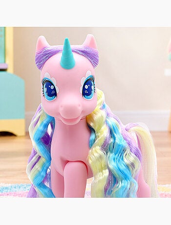 Unicornio fantasía con accesorios + 3 años dreameez