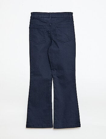 Vaquero acampanado clásico