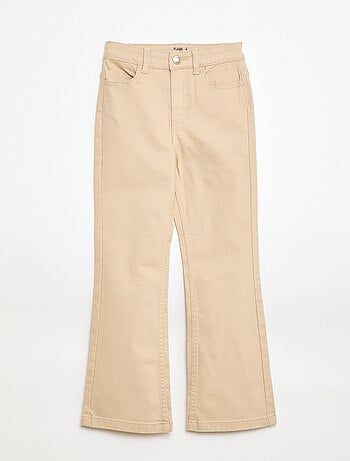 Vaquero acampanado clásico