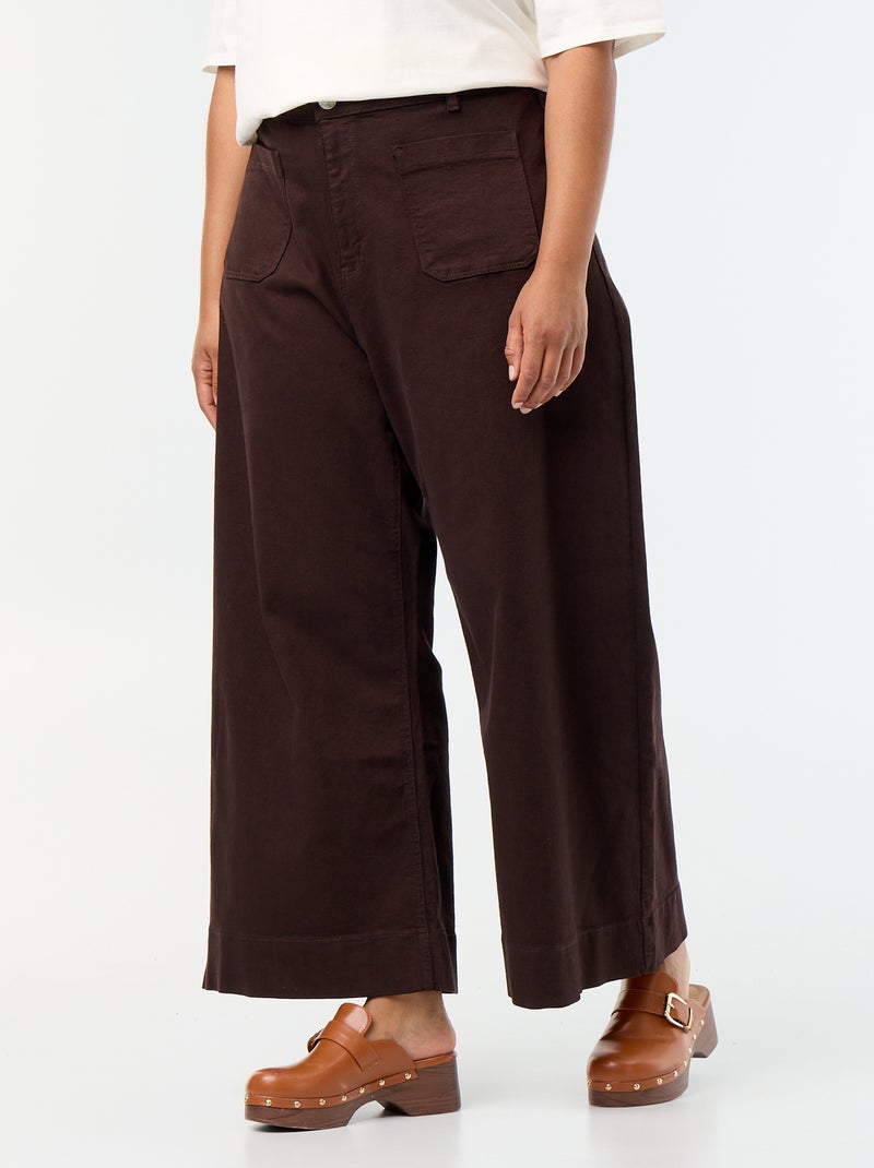 Vaquero ancho con bolsillos de parche Marron - Kiabi