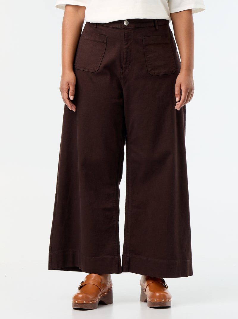 Vaquero ancho con bolsillos de parche Marron - Kiabi