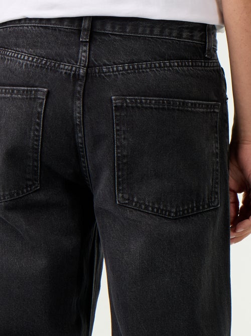 Vaquero baggy liso con apliques de fantasía - Kiabi Vaquero baggy liso con apliques de fantasía - Kiabi