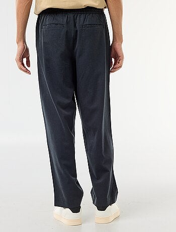 Vaquero con cinturón elástico