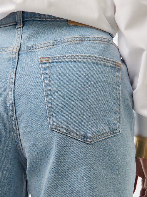 Vaquero con corte mom - L30 - Kiabi