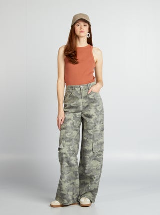 Vaquero con múltiples bolsillos wide leg