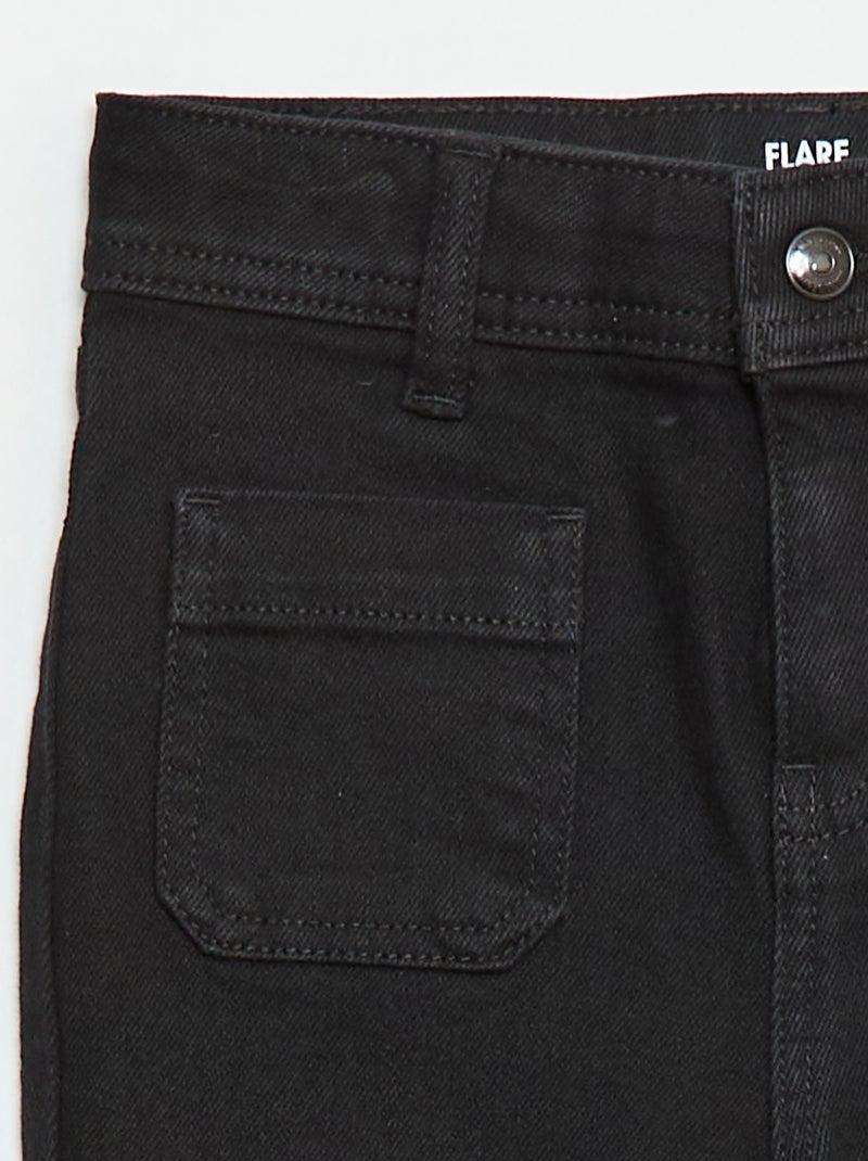 Vaquero corte flare/bootcut con bolsillos de parche Negro - Kiabi