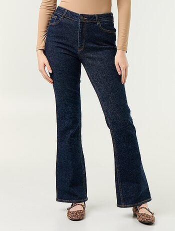 Vaqueros corte flare/bootcut de tiro alto