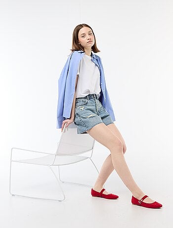 Vaquero corto denim efecto destroy