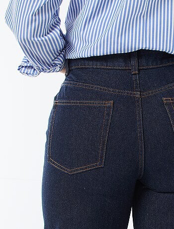 Vaquero de pierna ancha