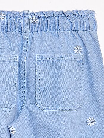 Vaquero de pierna ancha con motivo bordado