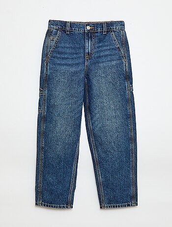 Vaquero holgado con bolsillos grandes