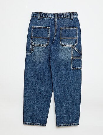 Vaquero holgado con bolsillos grandes