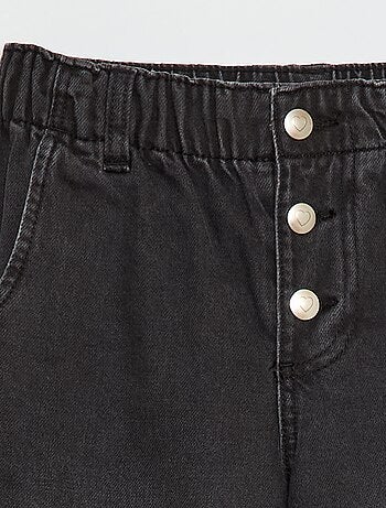 Vaquero mom con bolsillos en forma de corazón