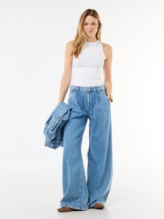 Vaquero palazzo de corte ancho y talle alto