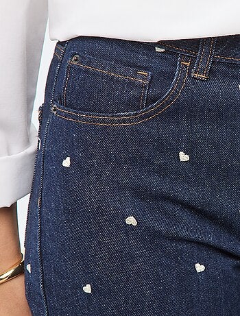 Vaquero regular con líneas de algodón