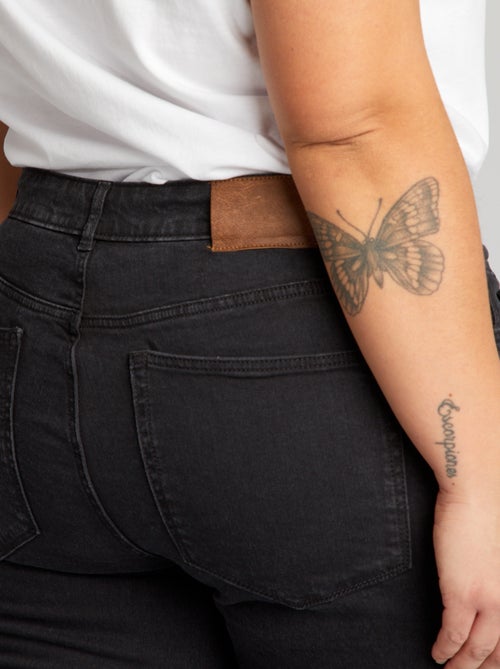 Vaquero regular con 5 bolsillos L30 - Kiabi