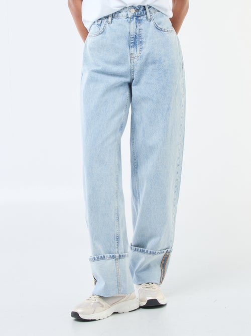 Vaquero regular / talle estándar con bajos anchos - Kiabi