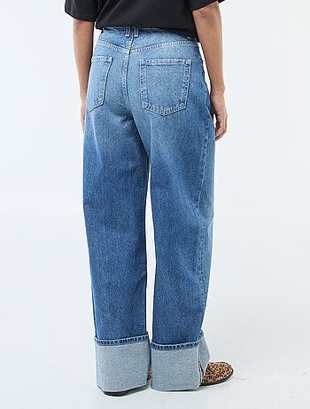 Vaquero regular / talle estándar con dobladillos anchos