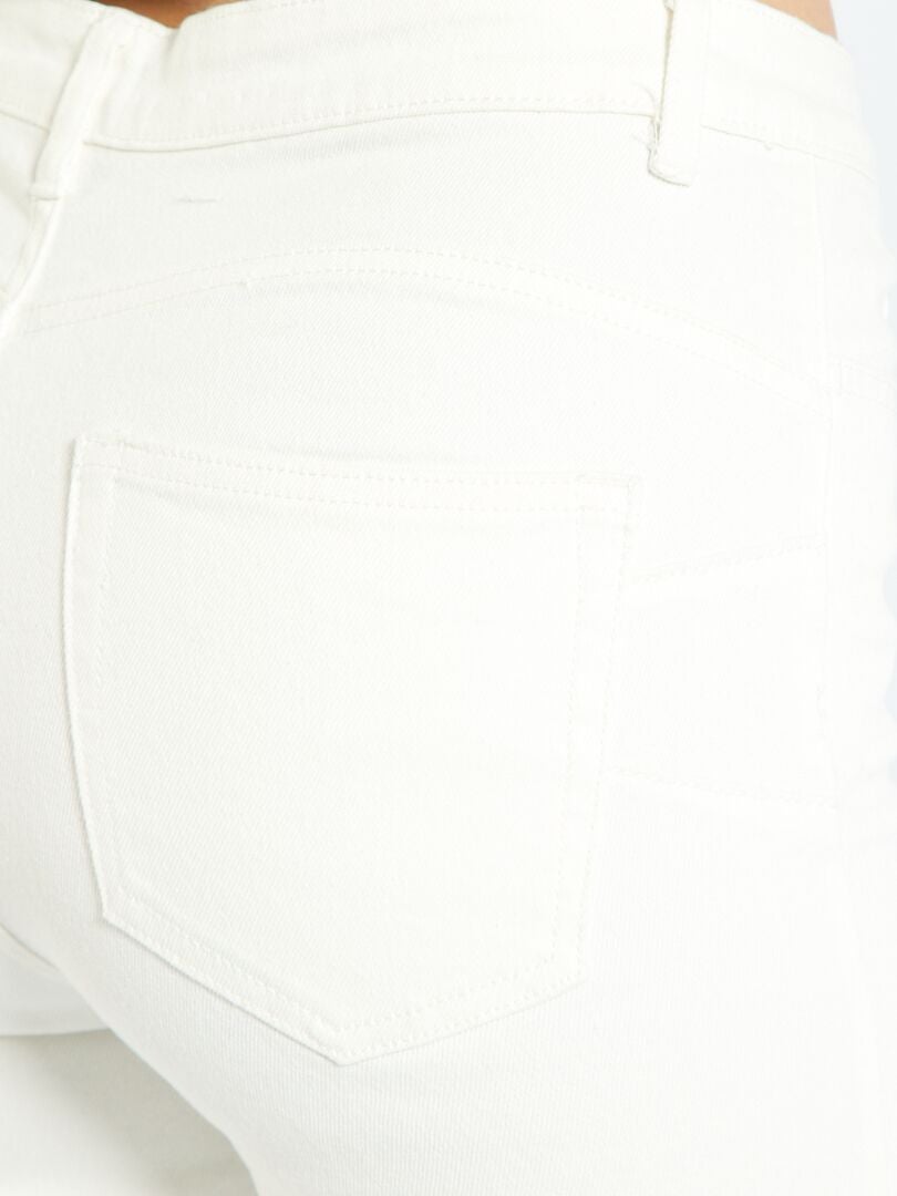 Vaquero skinny fit/corte muy entallado BLANCO - Kiabi