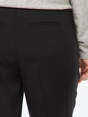 Vaquero skinny fit/corte muy entallado con cintura elástica