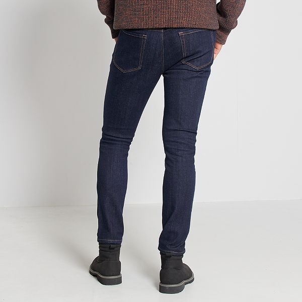 Cómo diferenciar entre el pantalón skinny y el slim? – Britos Jeans