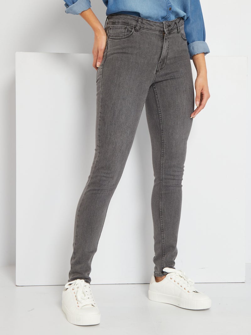 Vaquero skinny push up L28 GRIS - Kiabi