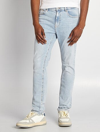 Vaquero slim con 5 bolsillos