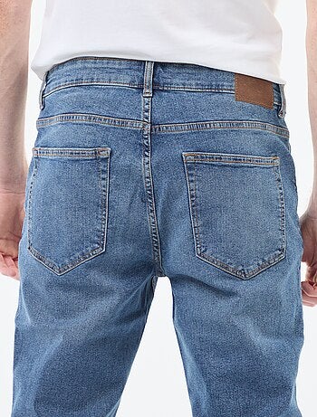 Vaquero slim con 5 bolsillos