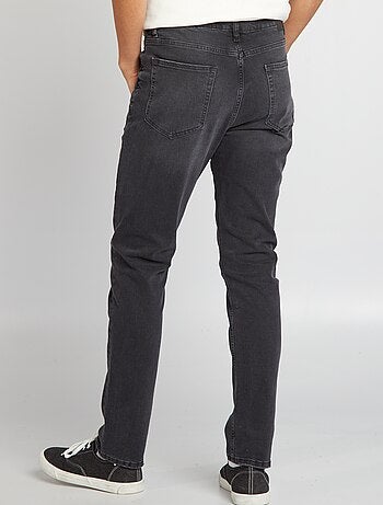Vaquero slim con 5 bolsillos