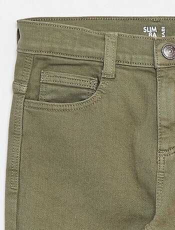 Vaquero slim con 5 bolsillos