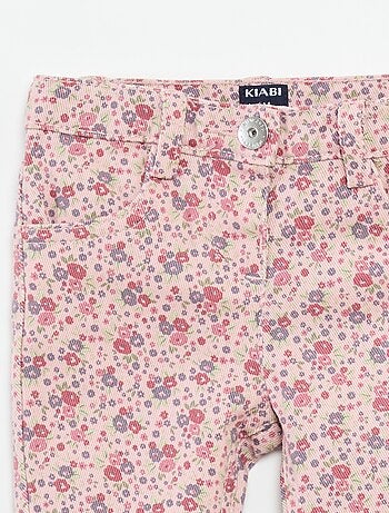 Vaquero slim con estampado floral