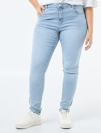 Vaquero slim de talle alto - L34