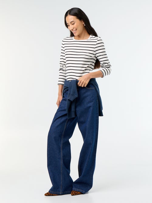 Vaquero wide con tapeta de botones descentrada - Kiabi Vaquero wide con tapeta de botones descentrada - Kiabi