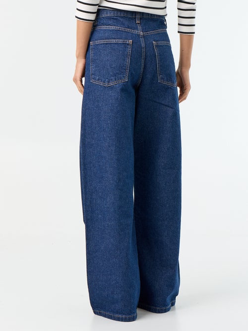 Vaquero wide con tapeta de botones descentrada - Kiabi Vaquero wide con tapeta de botones descentrada - Kiabi