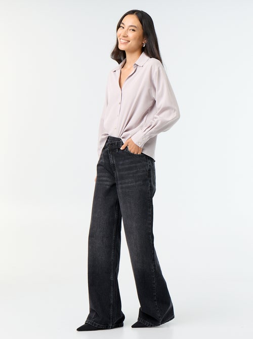 Vaquero wide con tapeta de botones descentrada - Kiabi Vaquero wide con tapeta de botones descentrada - Kiabi