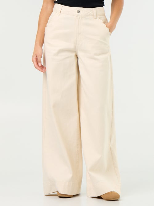 Vaquero wide leg con bolsillos recortados - Kiabi Vaquero wide leg con bolsillos recortados - Kiabi
