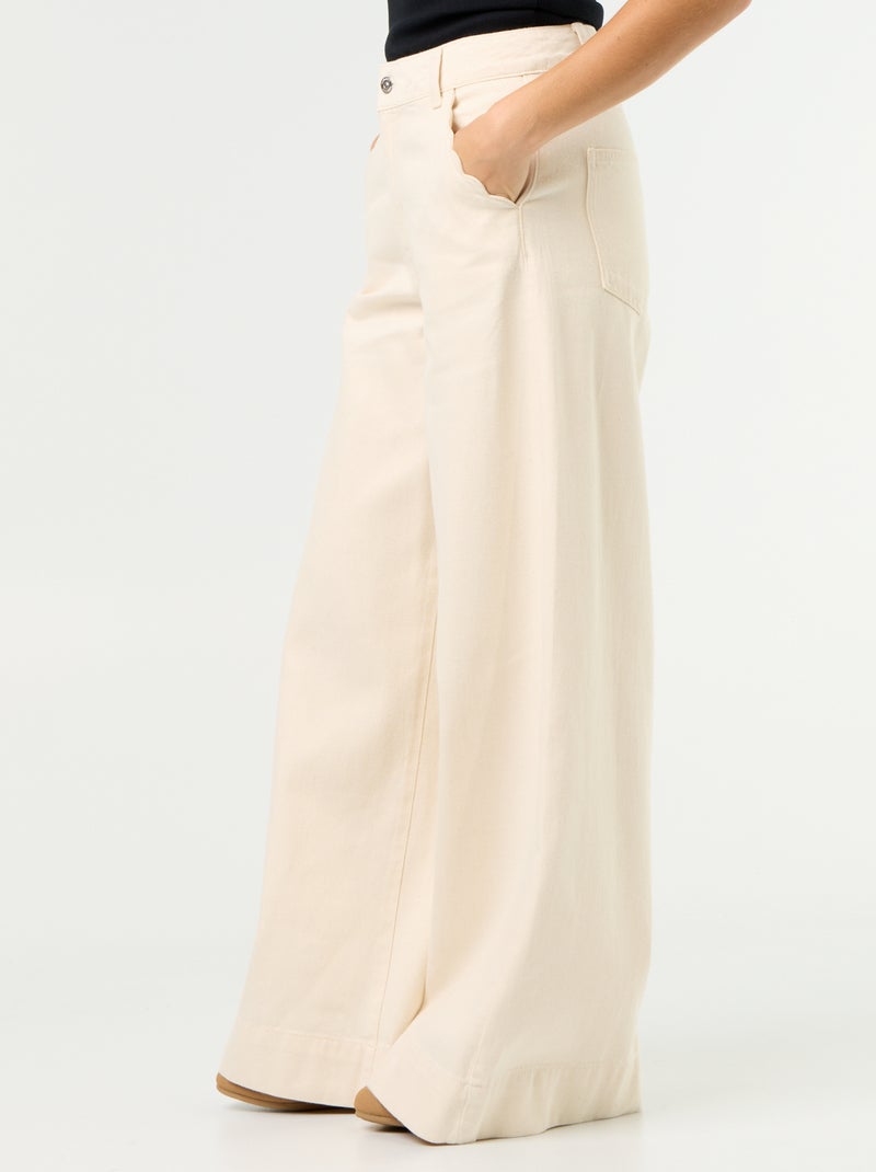 Vaquero wide leg con bolsillos recortados Blanco - Kiabi